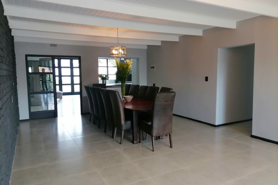 5 Bedroom Property for Sale in Stilbaai Wes Western Cape